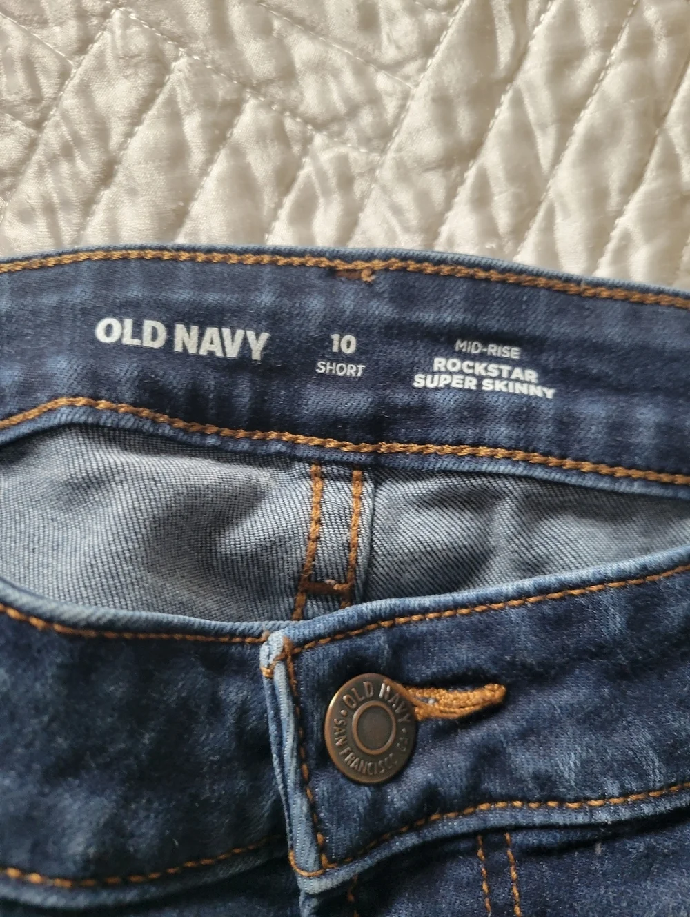 Old Navy Rockstar Super Skinny Jeans Dark Wash Mid Rise Size 10 Short Clean Girl - Picture 3 of 5